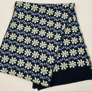 Vera Bradley Winter Cozy Scarf in Floral Bursts